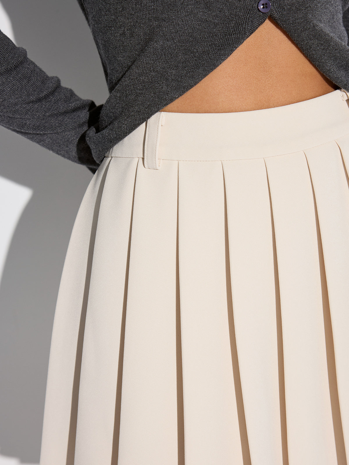 Upgraded | Mid-Waist Pleated Mini Skirt