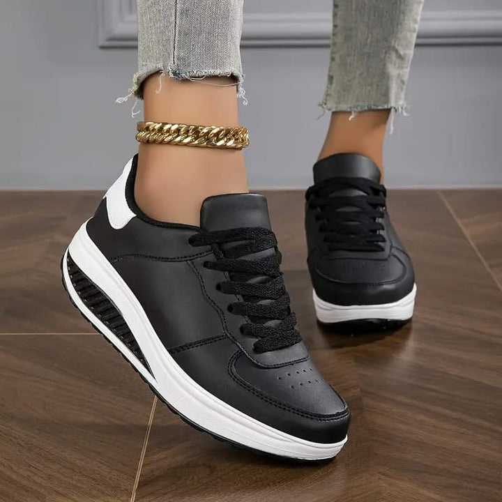 CHLOE LACE-UP SNEAKERS