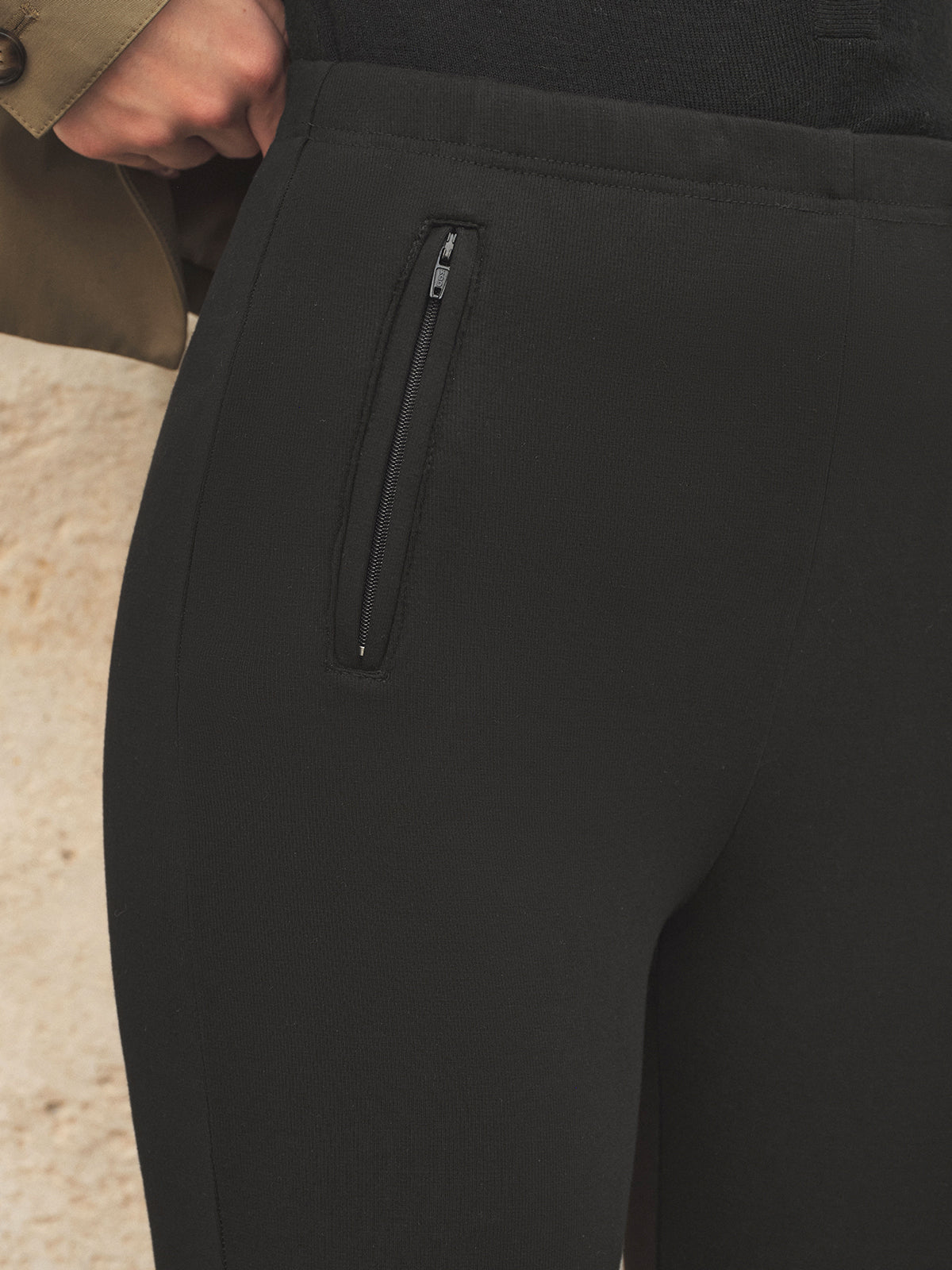 Zip‑Pocket Stirrup Design Skinny Pants