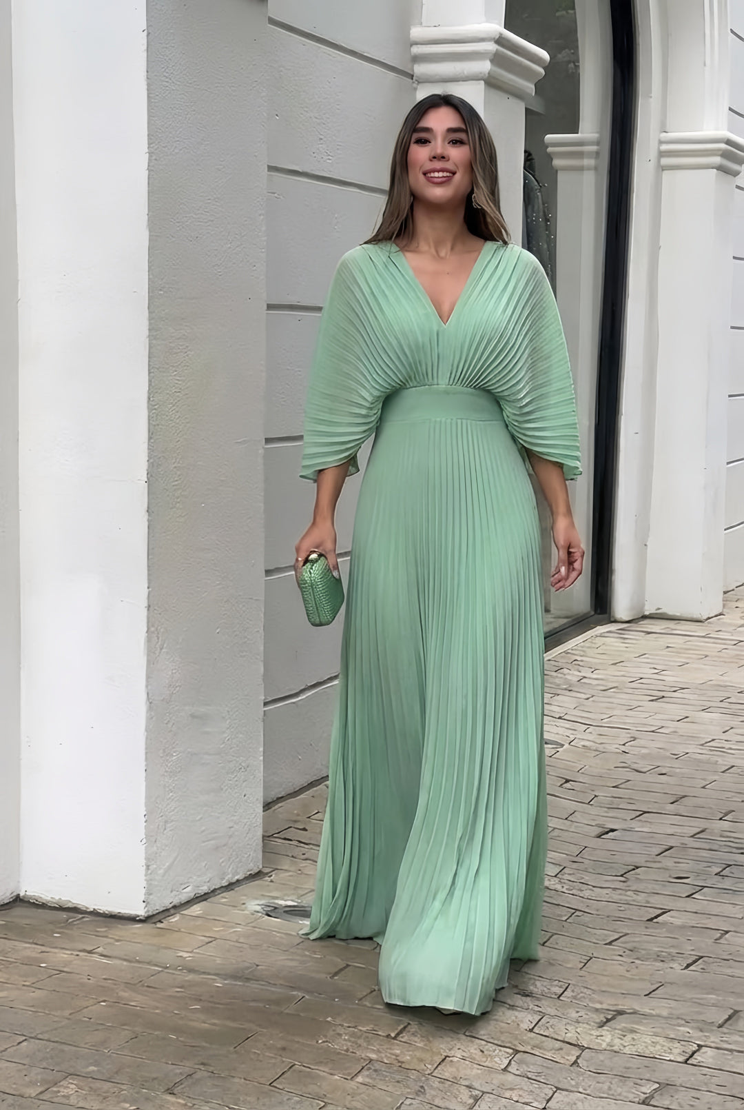 Serelina Pleated Elegance Maxi Dress